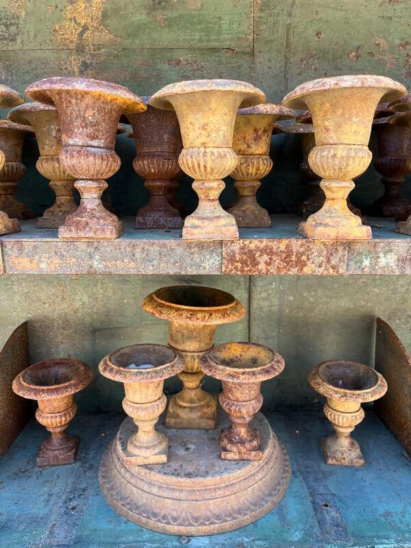 Petites vasques Médicis  en fonte / Small Medicis cast Iron planters